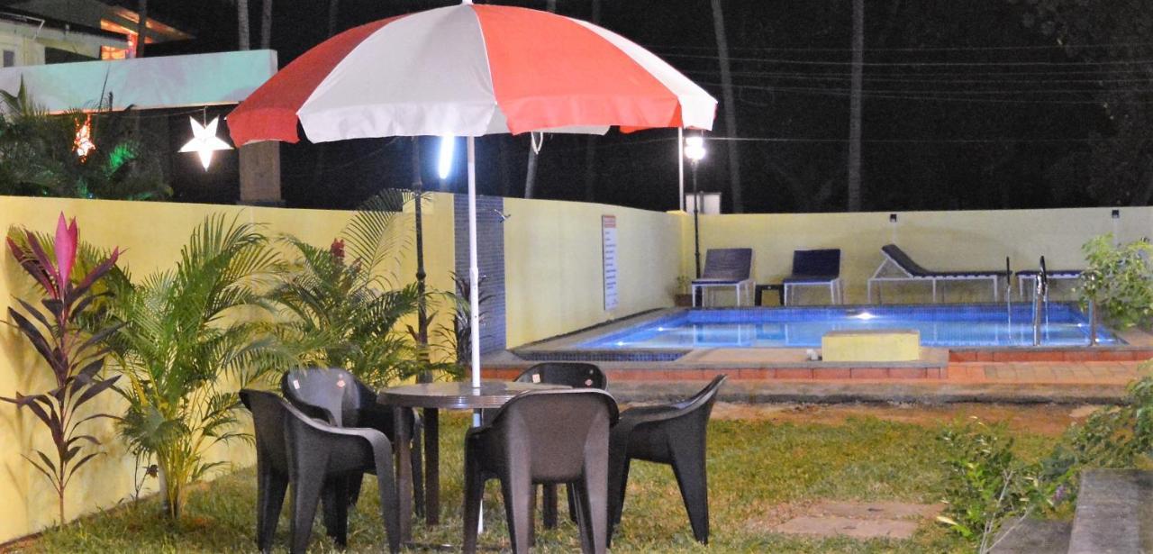 Sonikas Holiday Homes Candolim Esterno foto